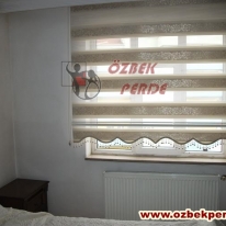 altin-renkli-sarmasik-pliseli-zebra-perdesi